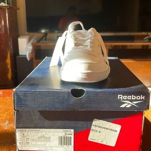 Mens Reebok Tennis Shoe